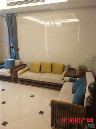 湖畔现代城1-2叠加229平，毛坯，院子大，满两年，带车位，468万