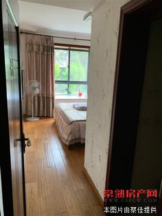 zjh常熟老街 113平米 三室两厅两卫 南北通透 采光好 230万！