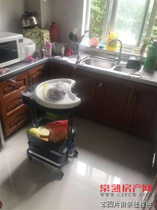 zjh常熟老街 120平米 四室两厅两卫 送15平 带车位 满两年有名额 230万！