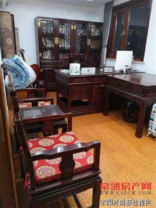 zjh衡泰里宫 142.59平豪装50万 三室两厅两卫 南北通透采光好 看中还能谈305万！