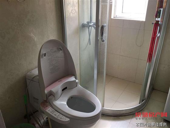 zjh城市花园 76平精装 两室两厅一卫 南北通透 满两年 有名额 198万！