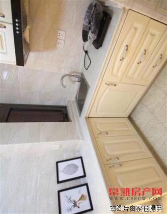 zjh汇丰时代广场 49.50平精装 一室一厅一卫 电器全新 保养好 看房方便 55万！