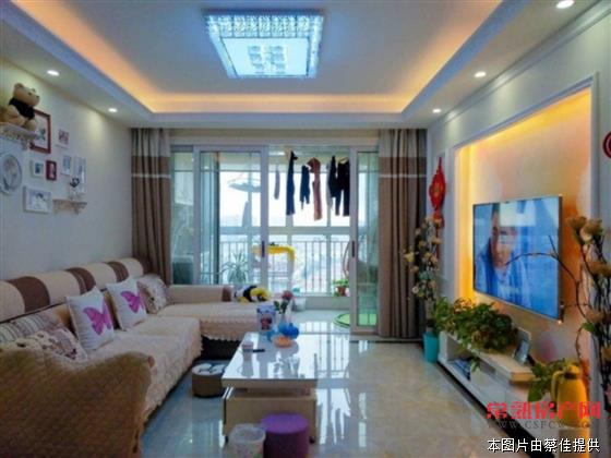 zjh中南世纪城 106平精装修 三室两厅两卫 40万装修  满两年 有名额 290万！