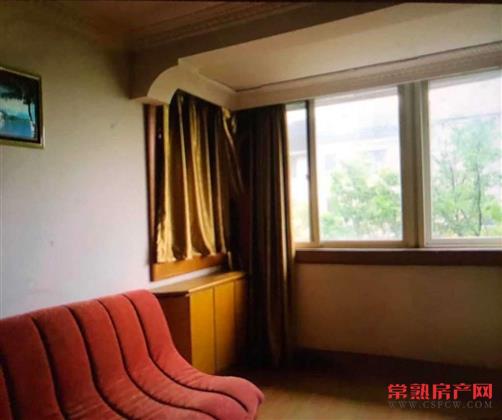 榆树坊南边,3楼钉楼,76平米,装修清爽,带阁楼,满2年,能上学,158万