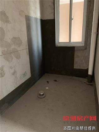 zjh中南御锦城 93平米 两室一厅一卫 南北通透 满两年有名额 190万看中可议！