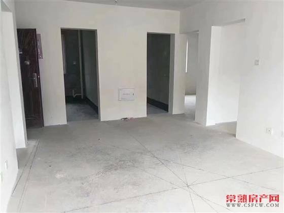 湖苑新四区102平米321毛坯独库12平米满2年有名额195万