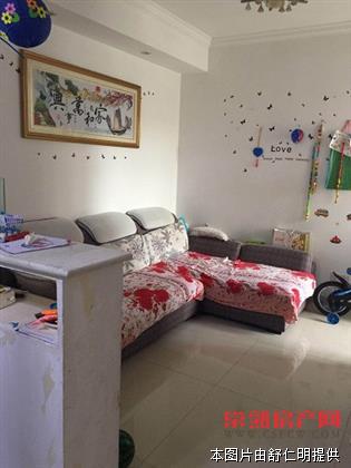 薇尼诗花园 精装修打包卖 满五年 看房方便