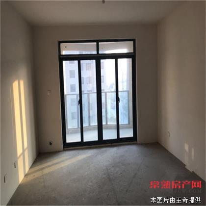 急售 星宝花园 毛坯大三房125平 仅售265万 满二 有名额 带车位车库