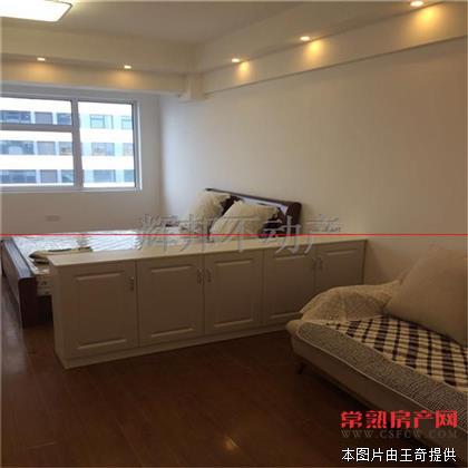 急售 万达广场 精装单身公寓 43平 仅售42万 位置好采光好 朝西可望虞山