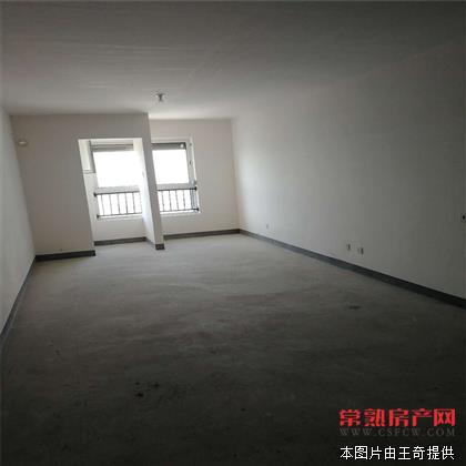 急售 万达广场 50平复式两房 位置好采光好 仅售65万