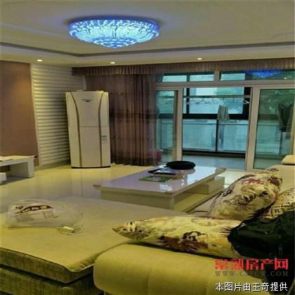 星都家园 精装大三房 品牌家电齐全 拎包入住 2800包物业 看房有钥匙