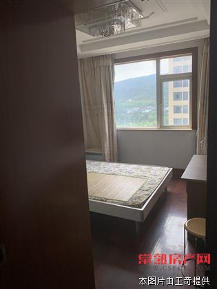 爱乐公寓 精装两房 品牌家电齐全 拎包入住 包无线网 可随时看房