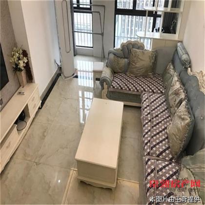 急售隆盈广场 精装复式两房 仅售65万 赠送品牌家电