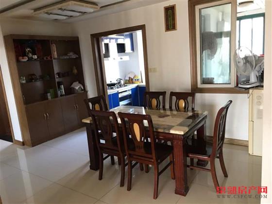 佳和水岸一期,3室2厅2卫,242万,小高层,黄金楼层,满2年