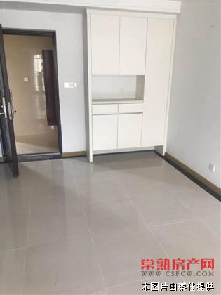 H中南雅苑 95平精装 三室两厅一卫  南北通透 有名额 220万！