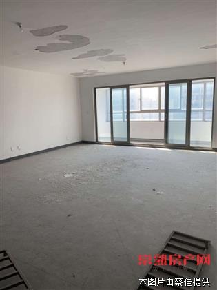 世茂五期盛世名门 270平 6室2厅4卫 毛坯 满2年 