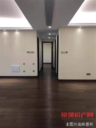 c及第阁168平，大平层，4房3卫，精装，四开间朝南，楼层一流，可读书，（刚刚交房）368万