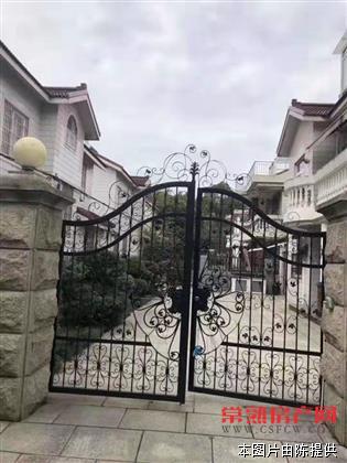 c茶花园独幢，230平米，位置好，精装，院子方正，698万