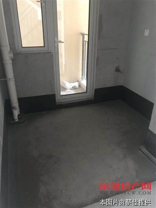 z中南锦苑120平全新毛坯 四室两厅两卫 小跃层 带车位 有名额 随时看房 看中可谈 现价308万！