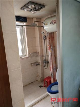 琴枫苑翠竹居，顶楼78平方阁楼34平米，名额有用，208万