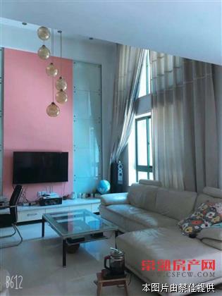 h润欣花园联体 280平570万 5室2厅4卫 满两年 有名额