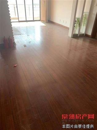 h信一广场 127平310万 3室2厅2卫 有名额 满两年