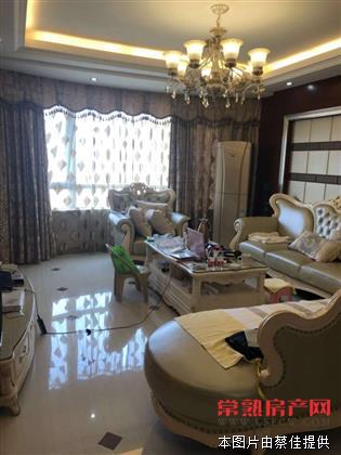 h衡泰国际花园 豪装132平385万 4室2厅2卫 满五唯一 有名额