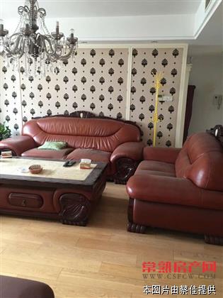 h香格里花园 142平320万 3室2厅2卫 满两年 有名额