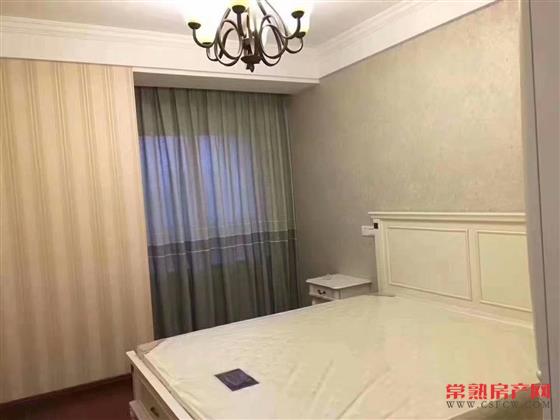 【龙蟠家园】精装，80平方，满2年，名额有， 2房2厅1卫 ，开价165万