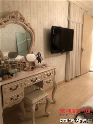 h诚意出售东区派公馆90平175万2室1厅2卫设备齐全满两年