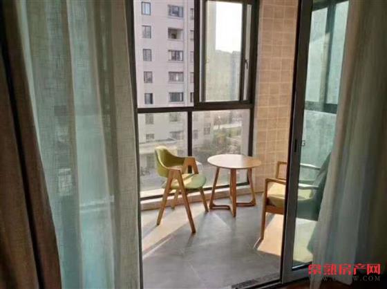 星宝花园126平，精装修，满两年，名额有，275万，带车库车位