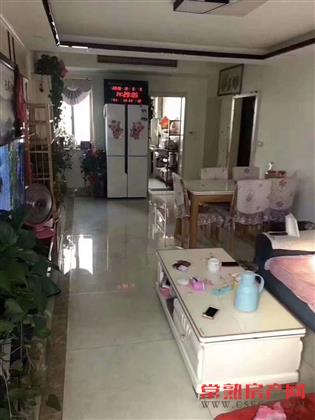 琴湖新村五区 79平，底楼带院子 满两年，名额有， 136万