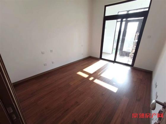  梧桐苑 电梯洋房 136平 精装 朝南院子 350万 