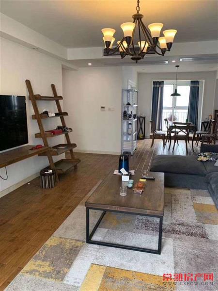 H中南世纪城豪装4室2卫钻石楼层142平350万满2有名额！！