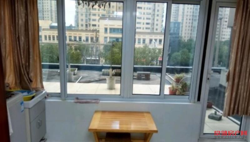 冶虞山尚园86平正规3室1卫，精装，满2年能上学205万