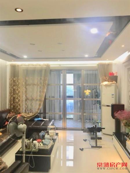 l瑞仕花园，3室两厅两卫，精装小高层，有名额，带车位，仅售310万。