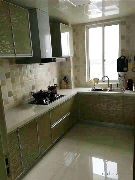 虞山北路景观房104加阁楼35平方赠送面积大全新装修品牌家电满2年