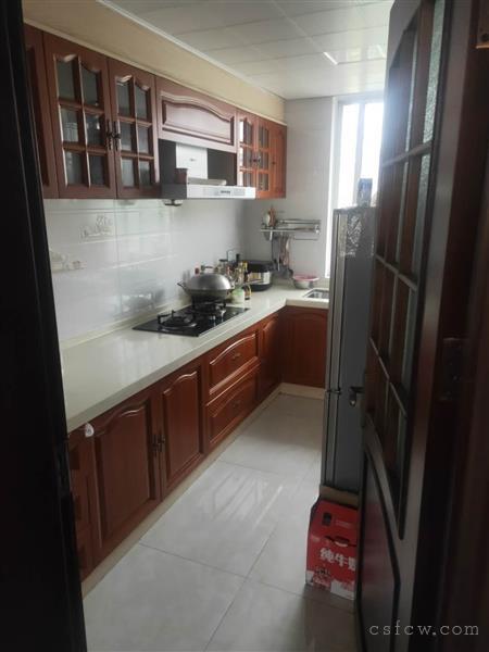 漕泾二区精装3/2/1朝南好房210万