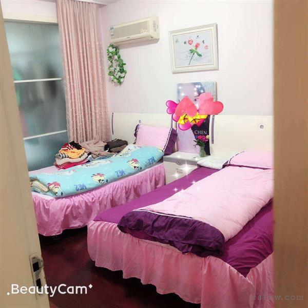 明日星城104平方3房2厅1卫精装房子看着温馨满2年可上学180万