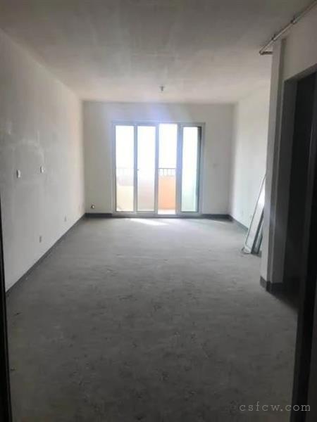 金日家园95平115万满2年毛坯有名额