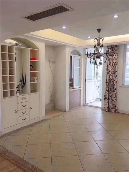 香格丽花园精装3/2/2朝南好房312万