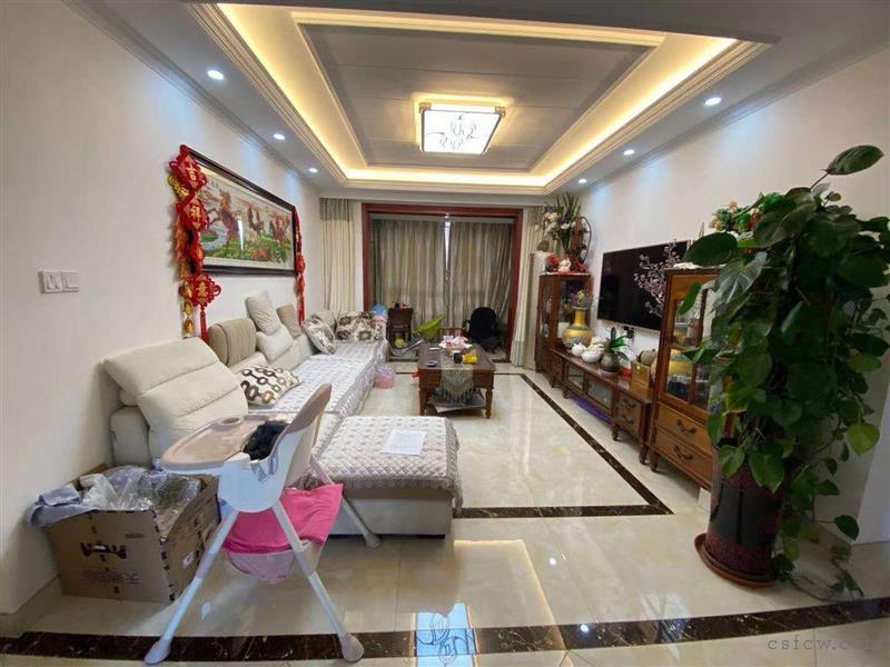 薇尼诗精装3/2/2朝南好房185万