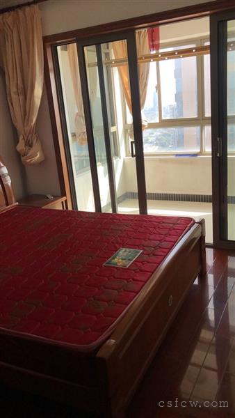 世茂4期2房，2900月租