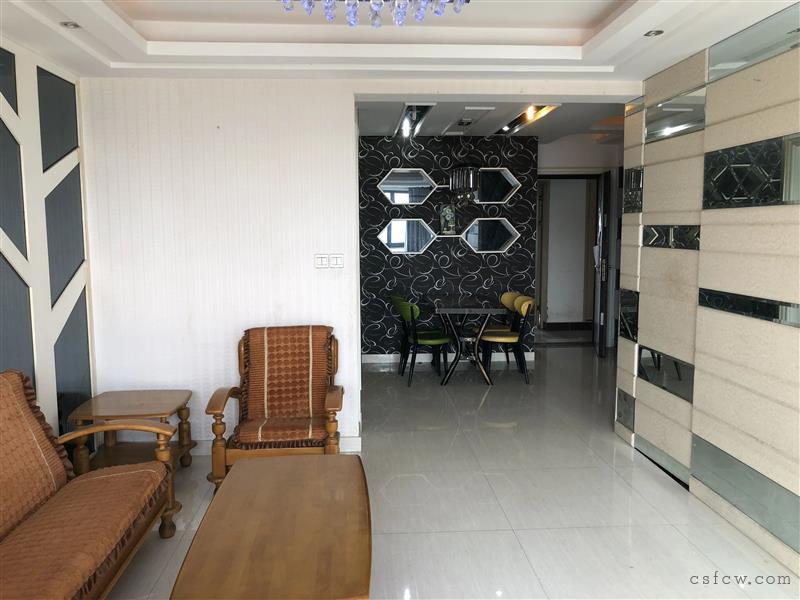 老街泰和坊精装房大两房高层非顶楼采光好无遮挡随时看房