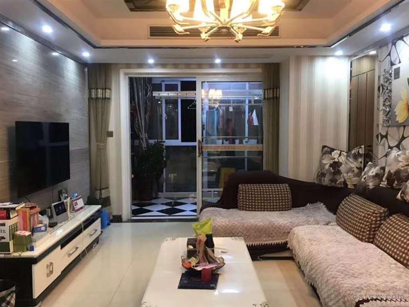 湖畔现代城豪装3/2/2朝南好房219万