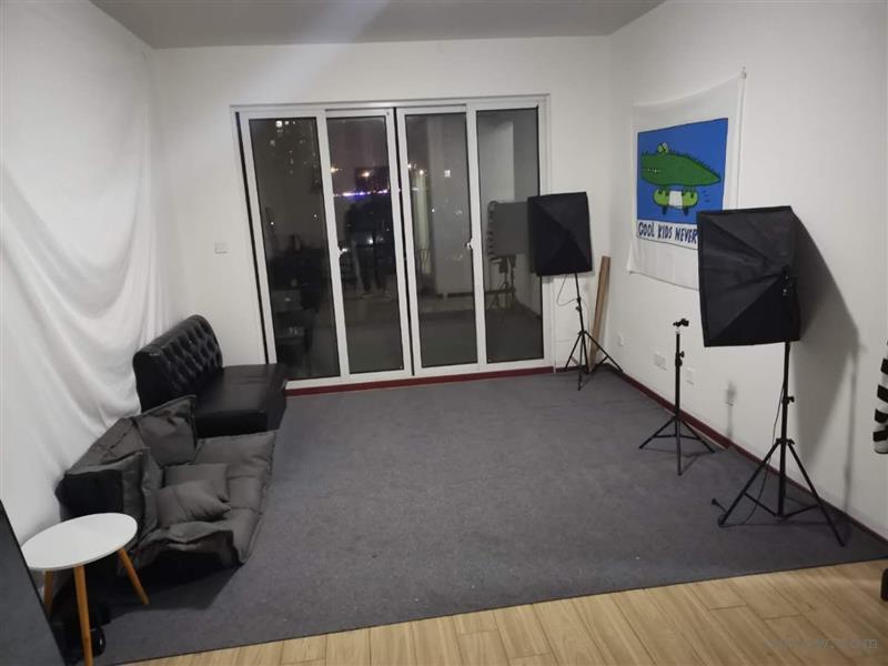 中南御锦城130平三房出租2800元