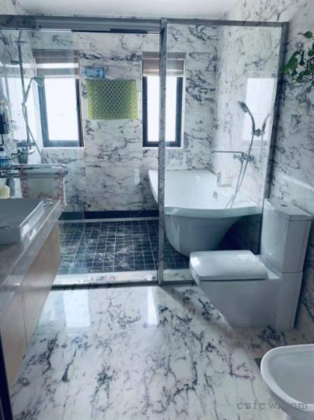 尚湖湾360平豪华装修新装修结婚婚房就住了几个月