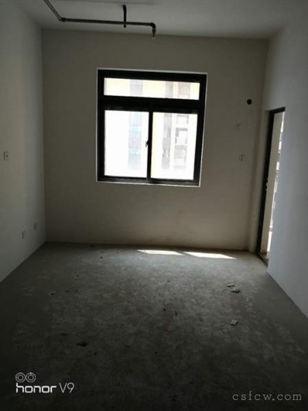 东湖京华毛坯两房公寓，69平43万诚心卖