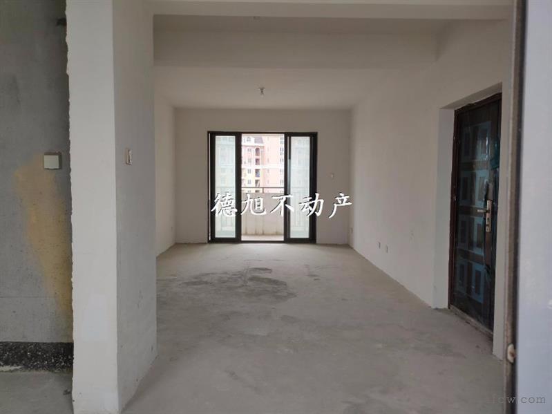 东湖京华京珠苑毛坯3/2/2朝南好房19万