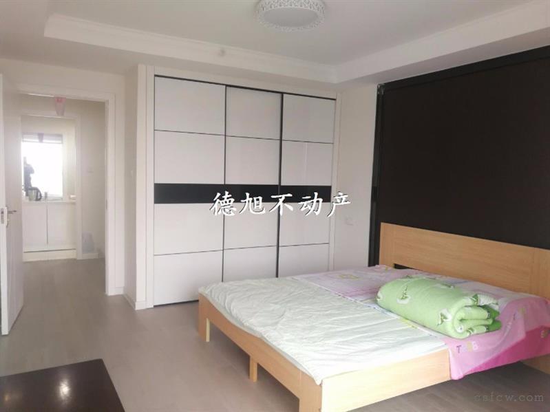 紫晶城精装2/2/1朝南好房48万